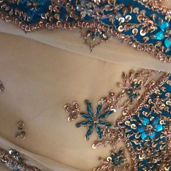 Sari - Picture 7 of 7